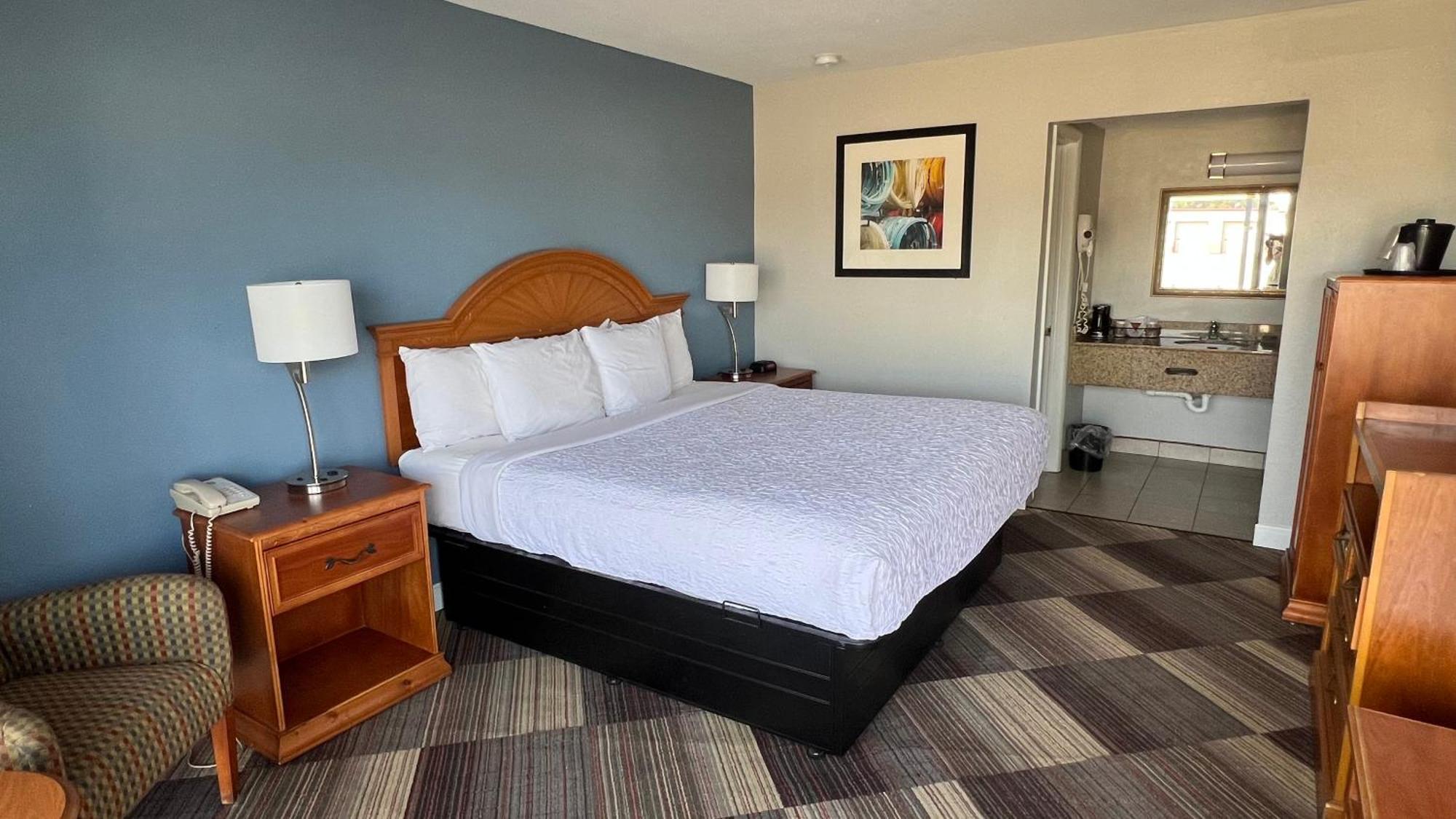 Regency Inn Chickasha Bagian luar foto